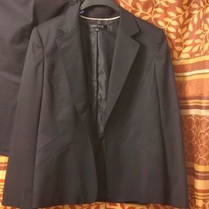 Anne Klein dark gray two piece skirt set size 14